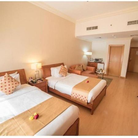 Al Safir Tower - Residence Manama Extérieur photo