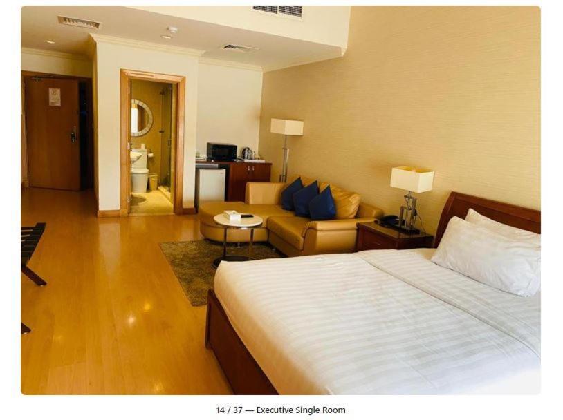 Al Safir Tower - Residence Manama Extérieur photo