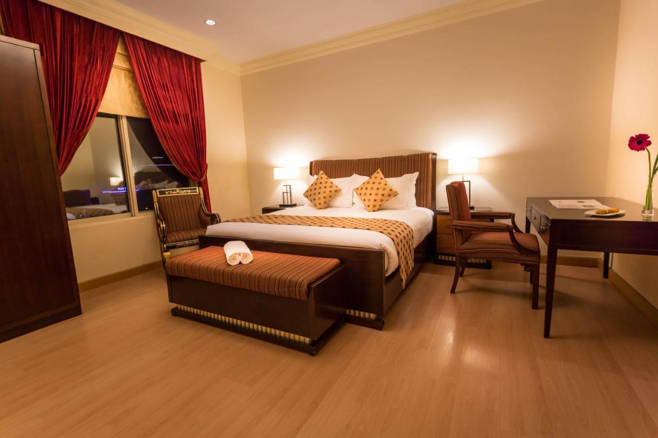 Al Safir Tower - Residence Manama Extérieur photo