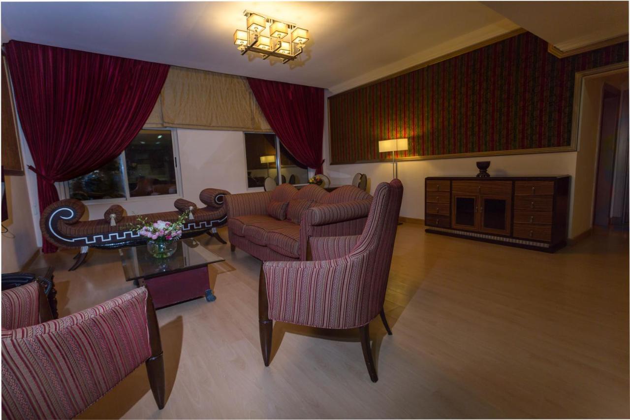 Al Safir Tower - Residence Manama Extérieur photo