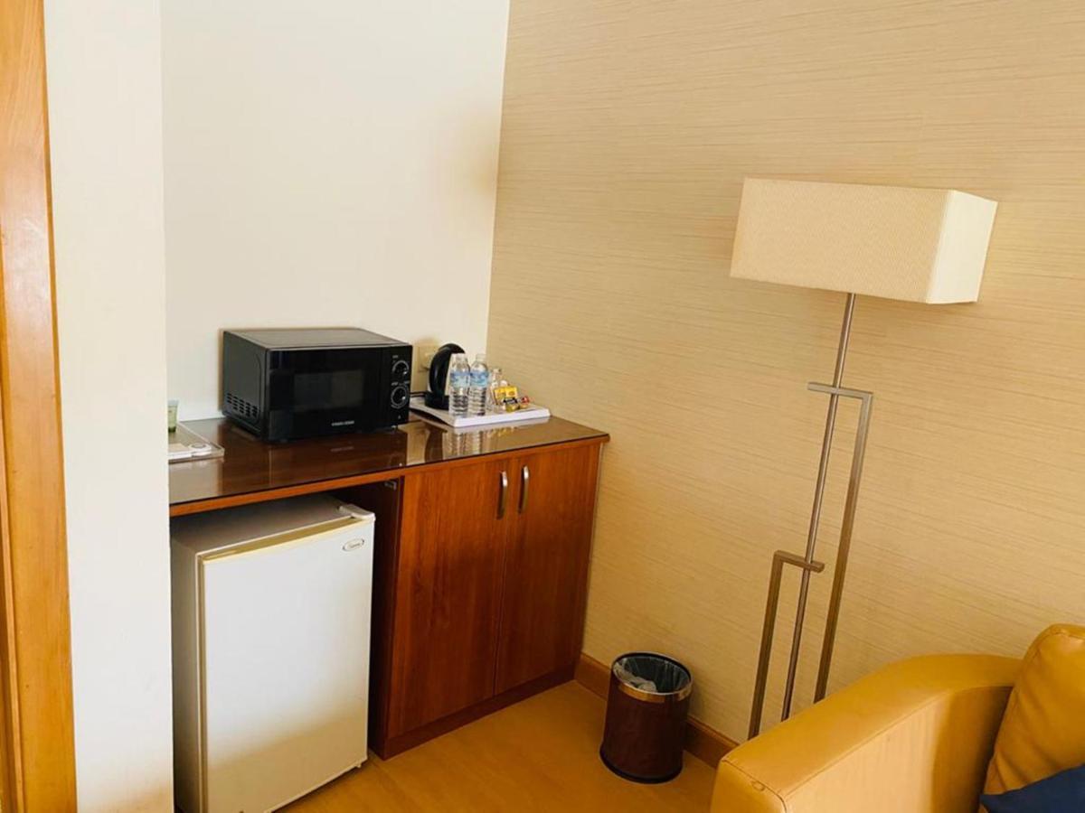 Al Safir Tower - Residence Manama Extérieur photo