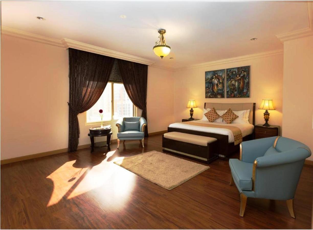 Al Safir Tower - Residence Manama Extérieur photo